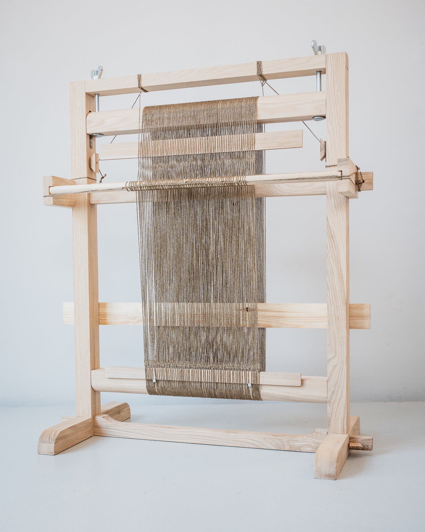 MIDI Knüpfstuhl zum Knüpfen von (Fischer)teppichen