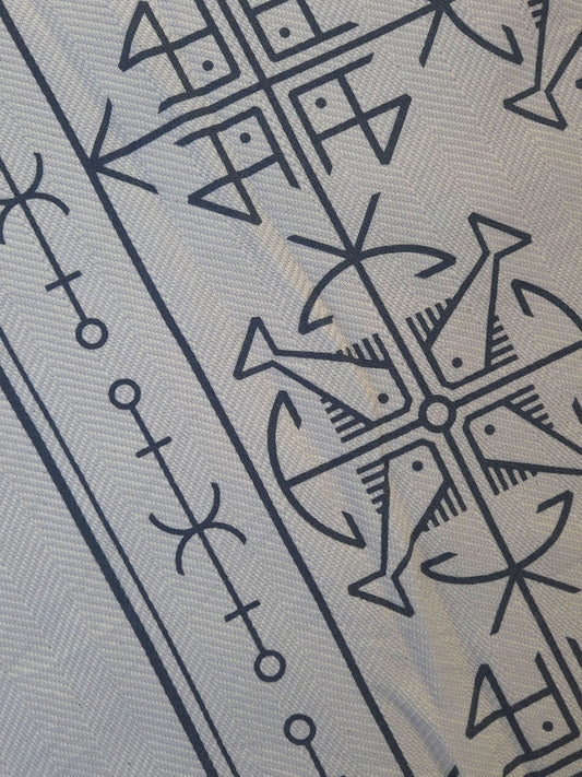 Strandteppich nach Original-Entwürfen der Vorpommerschen Fischerteppiche - Vierfisch -Sandfarben