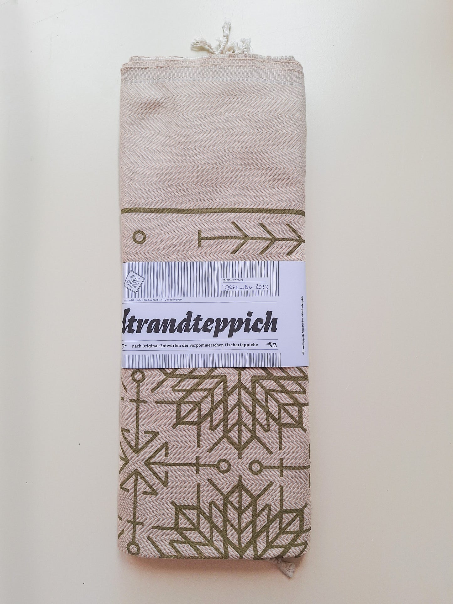 Strandteppich nach Original-Entwürfen der Vorpommerschen Fischerteppiche - Stranddistel Beige-Grün