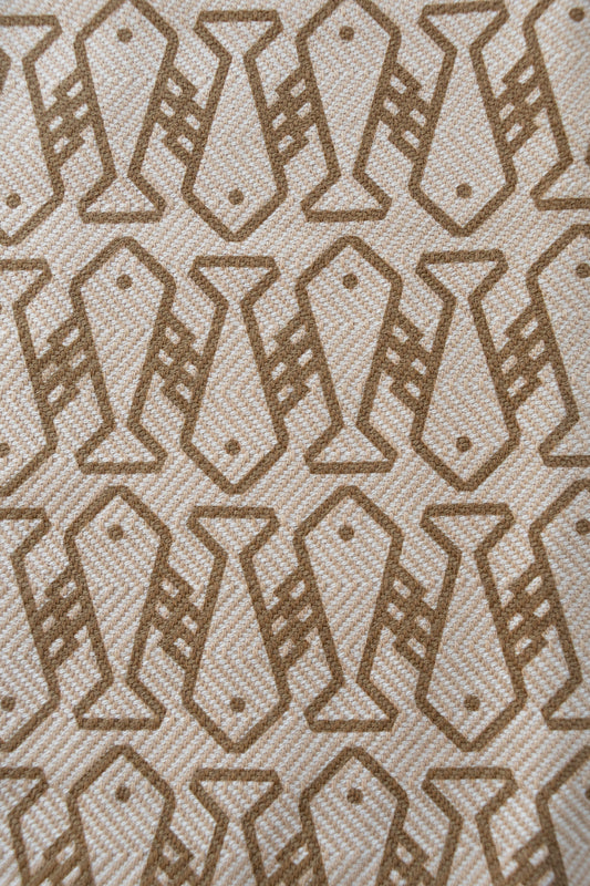 Strandteppich nach Original-Entwürfen der Vorpommerschen Fischerteppiche - Tanzende Fische Beige-Hellbraun